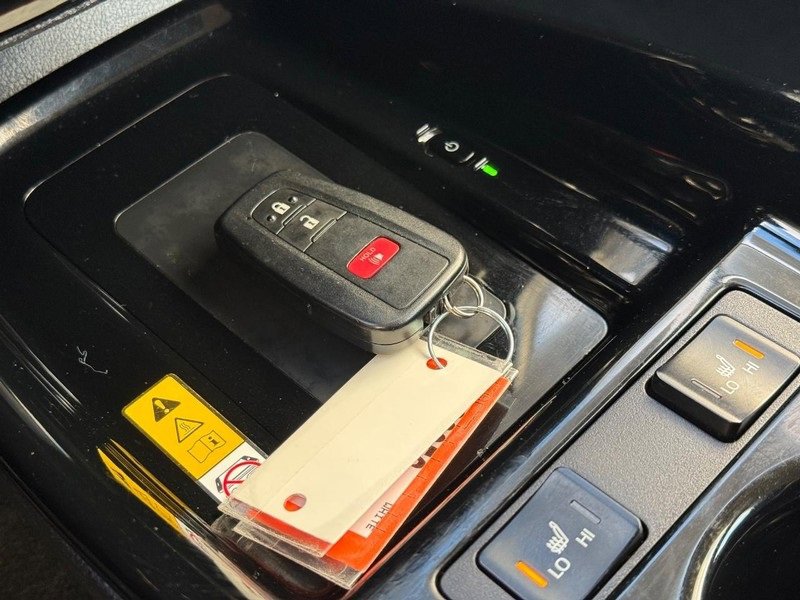 Used 2022 Toyota Prius image 28