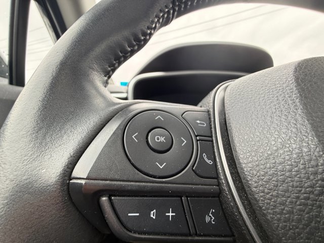 Used 2023 Toyota Corolla Cross XLE w/ Convenience Package image 19