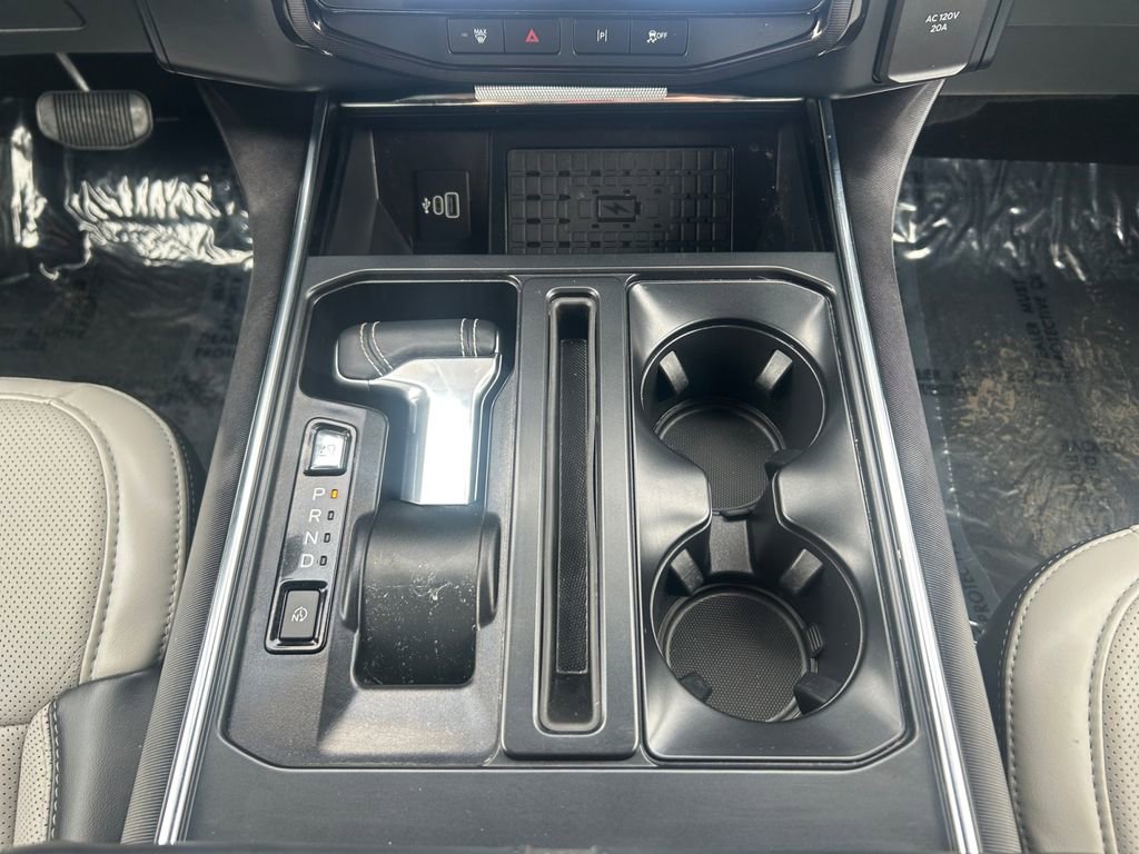 Used 2025 Ford F150 Lightning Platinum image 13