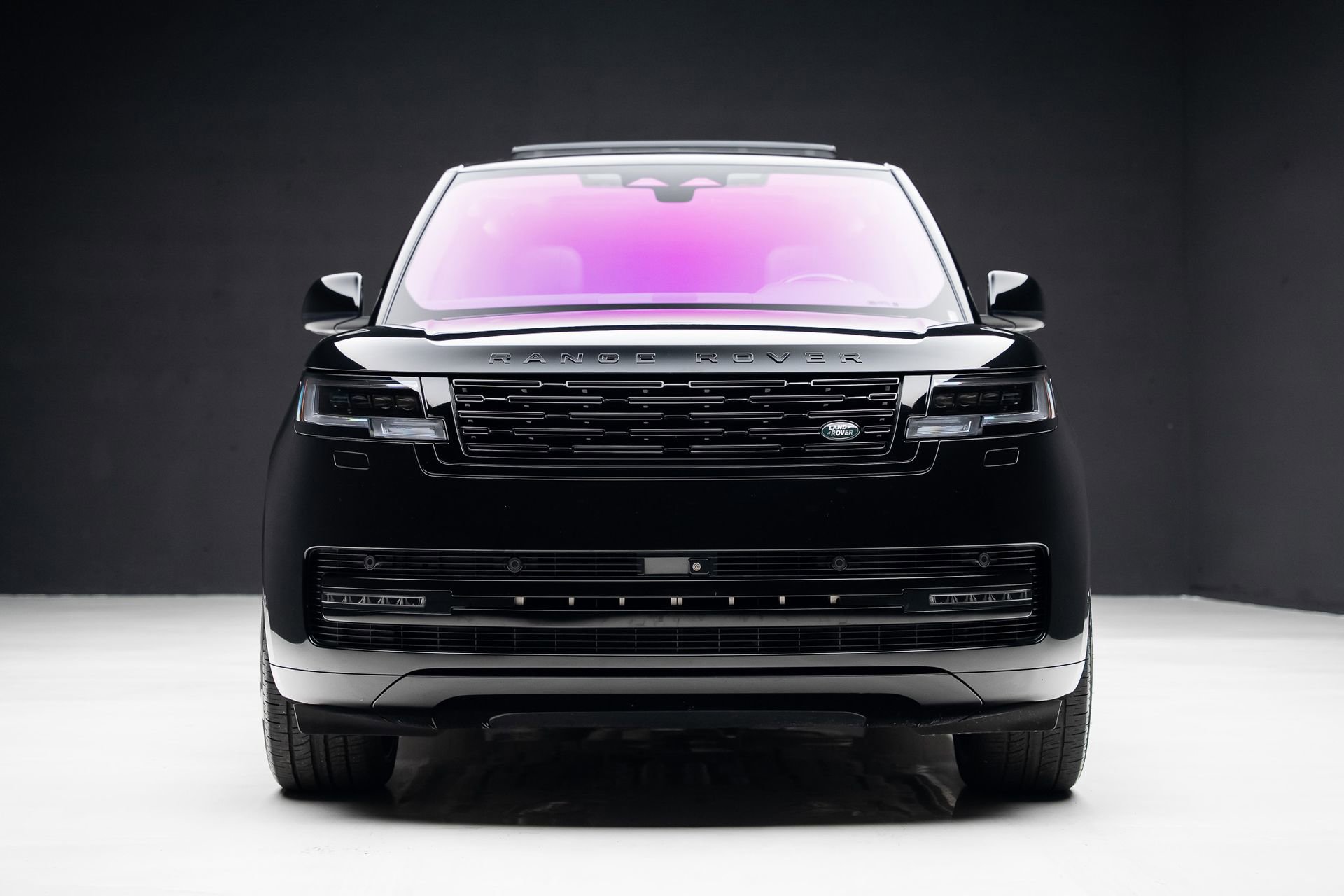 Used 2023 Land Rover Range Rover SE image 8