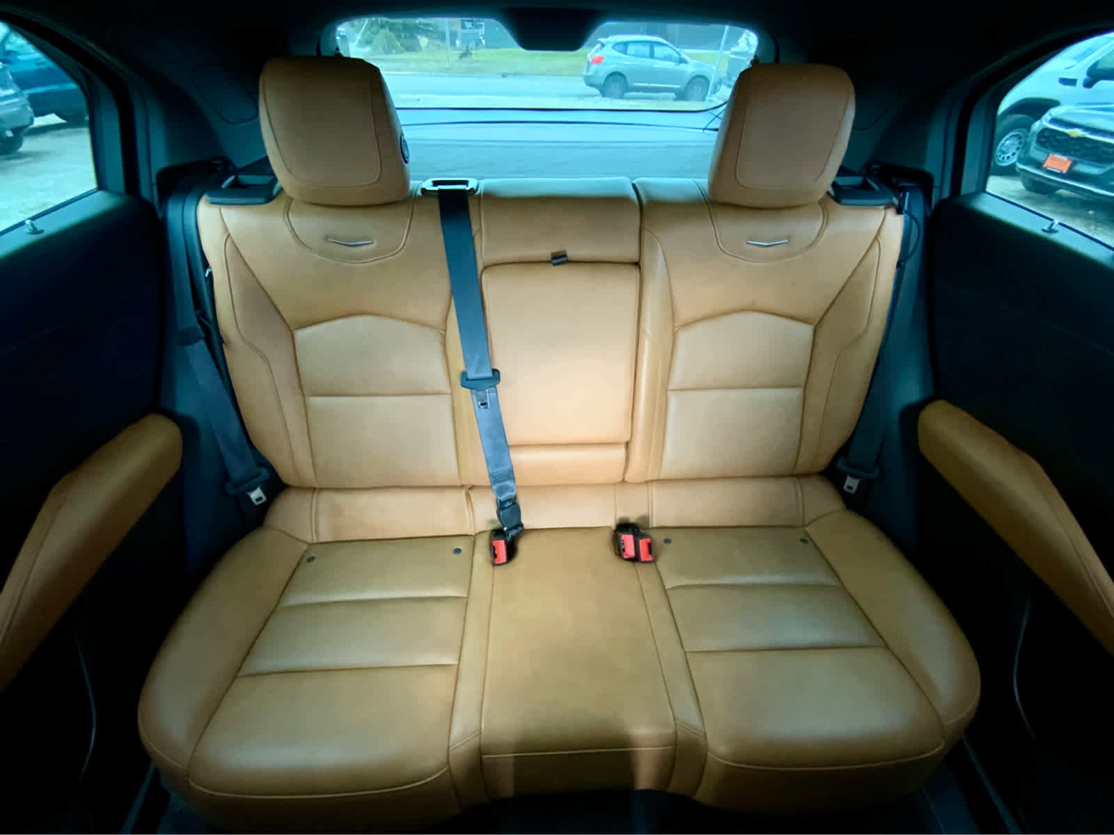 Used 2021 Cadillac XT4 Premium Luxury w/ Enhanced Visibility Package image 30