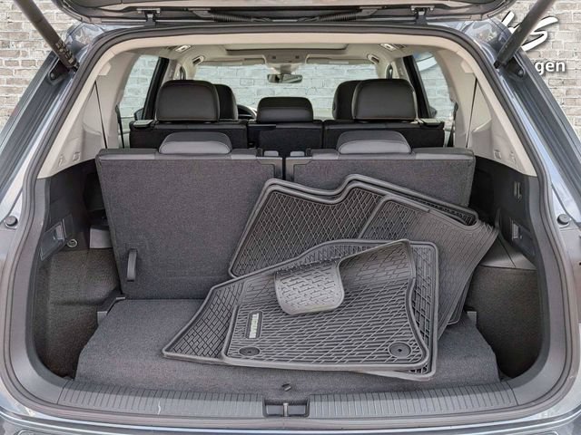 Certified 2024 Volkswagen Tiguan Wolfsburg Edition FWD image 13