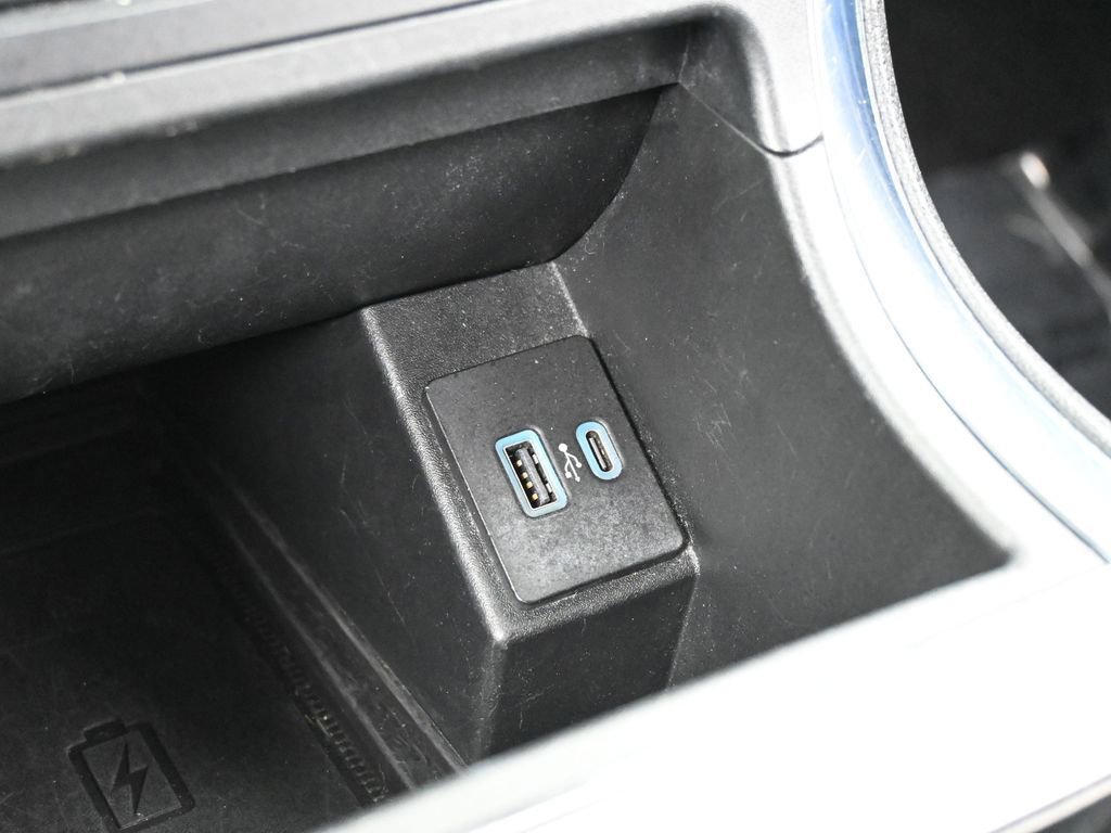 Used 2022 Ford Edge Titanium image 27