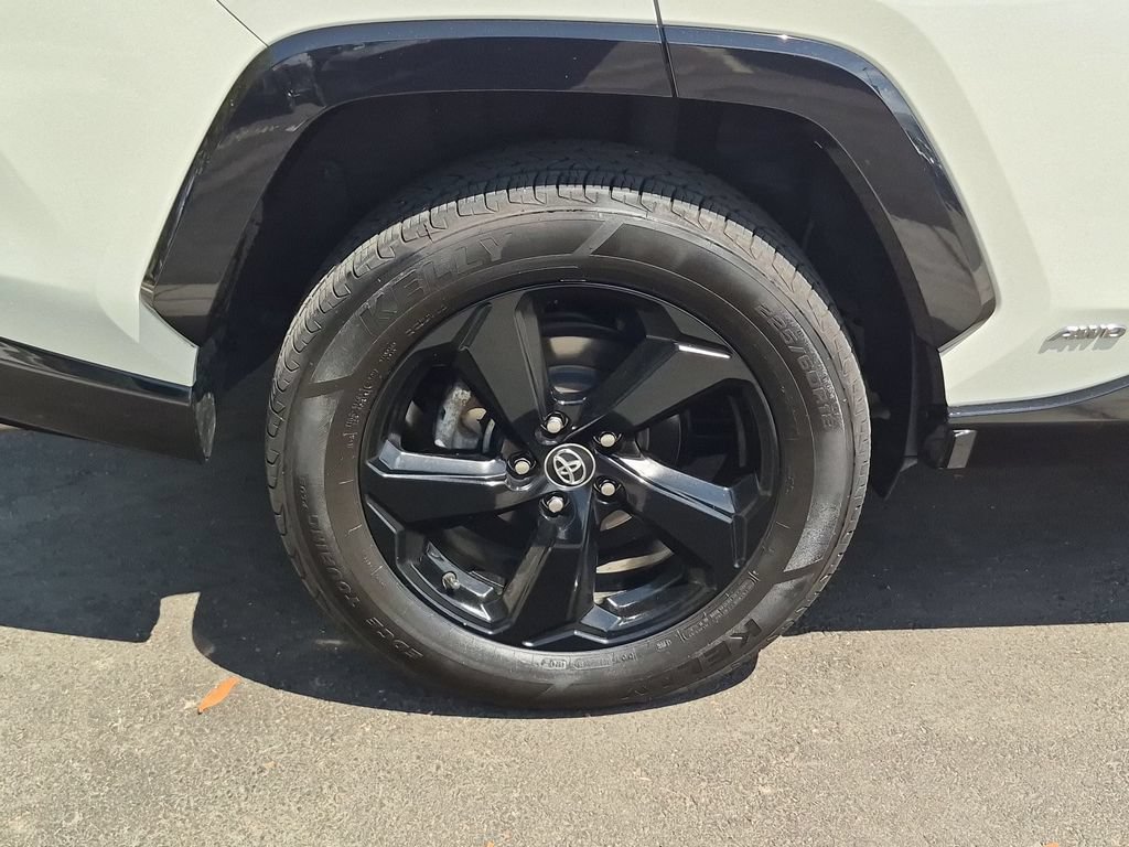 Used 2020 Toyota RAV4 XSE w/ Carpet Mat Package AWD/4WD image 28