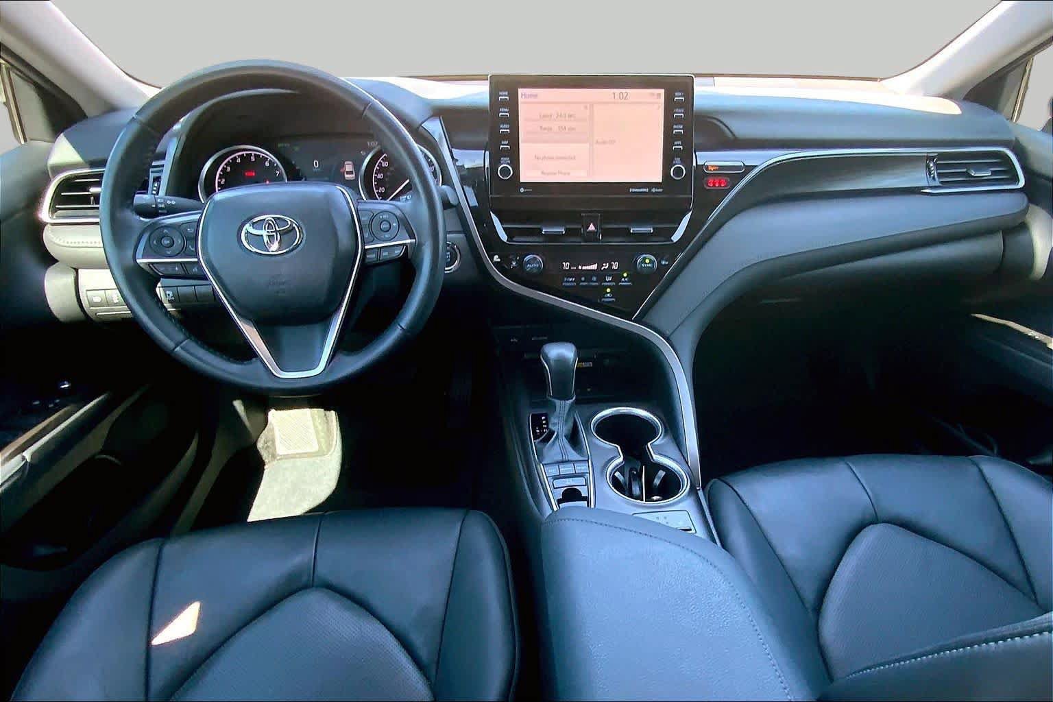 Used 2024 Toyota Camry XLE FWD image 16