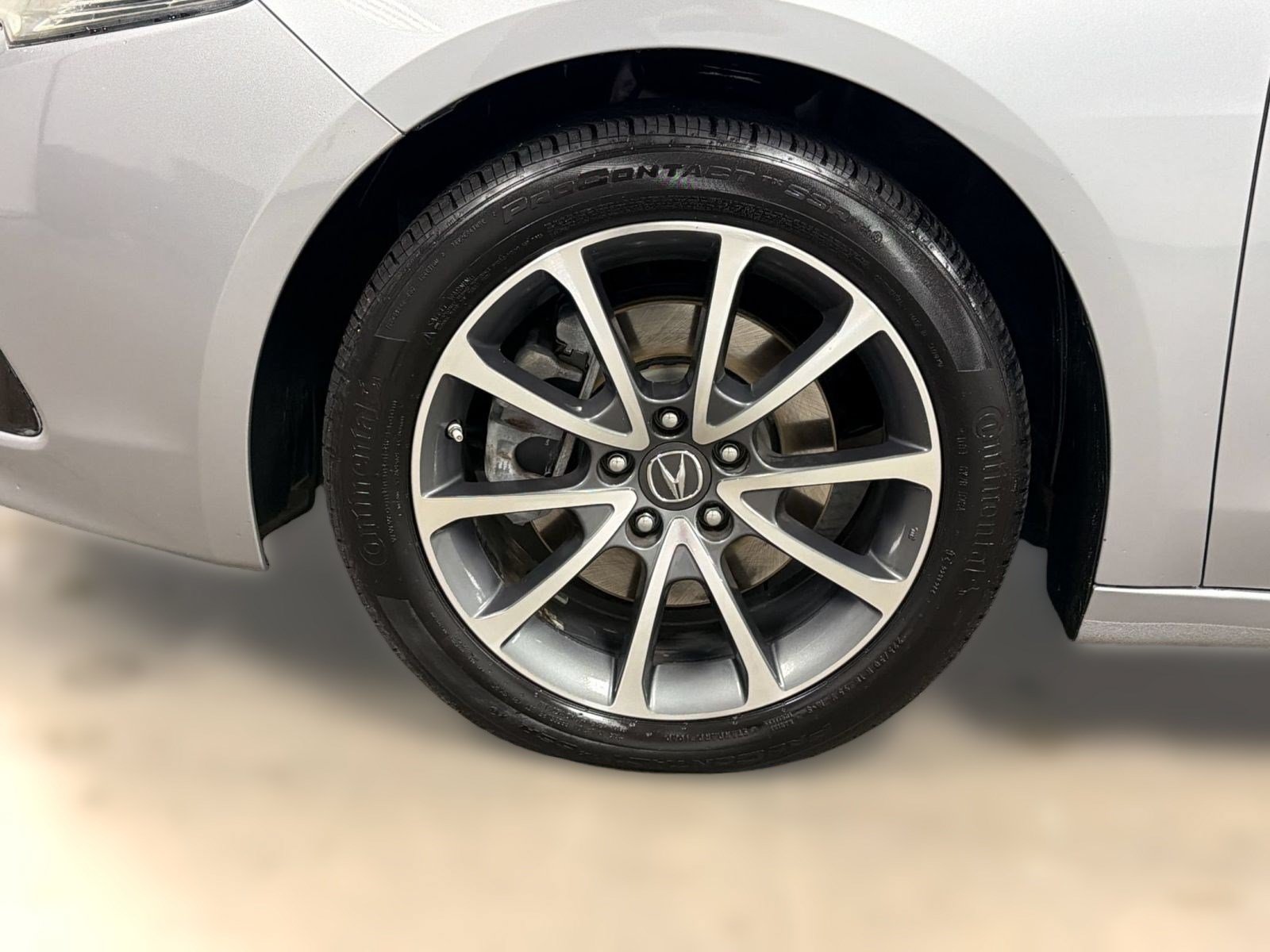 Used 2017 Acura TLX w/ Technology Package FWD image 12