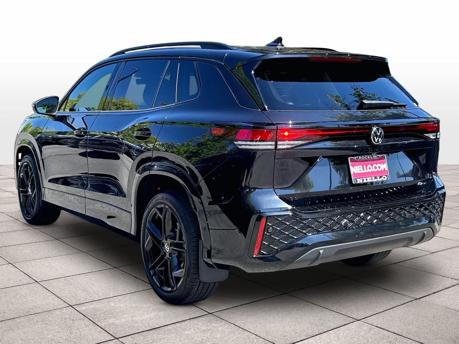 Used 2026 Volkswagen Tiguan SE R-Line AWD/4WD image 15
