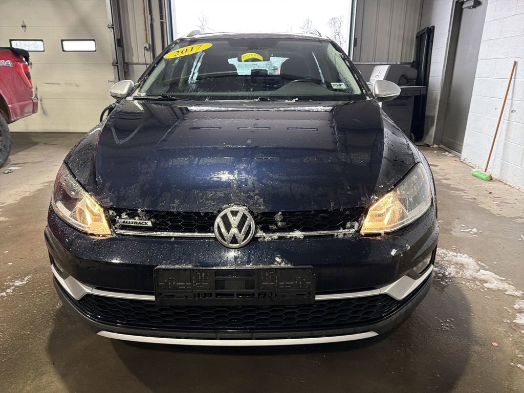 Used 2017 Volkswagen Golf Alltrack SE image 12