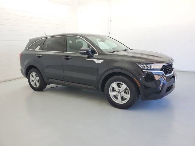 Used 2022 Kia Sorento LX FWD image 4