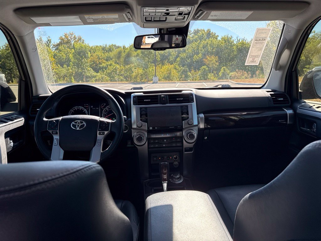 Used 2023 Toyota 4Runner Limited AWD/4WD image 30