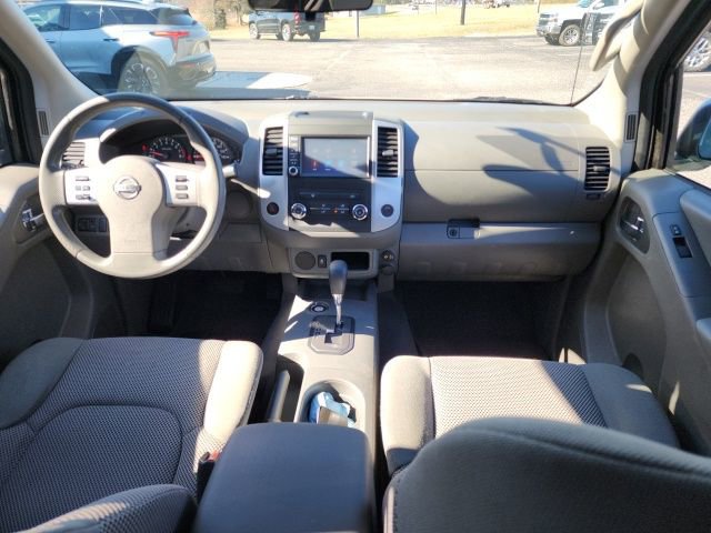 Used 2021 Nissan Frontier SV image 17