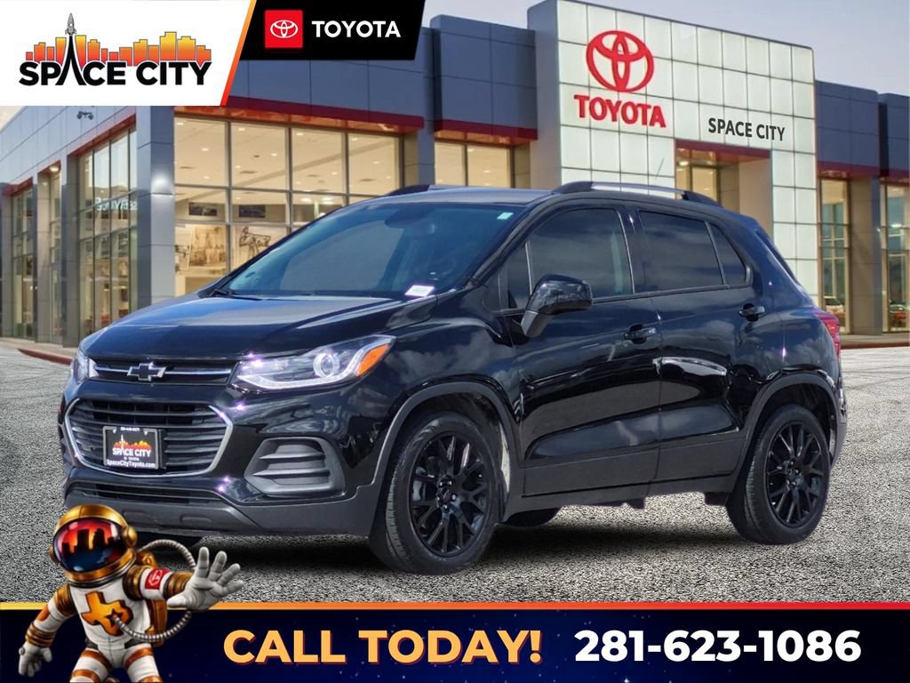 Used 2022 Chevrolet Trax LT w/ Midnight Edition FWD image 1