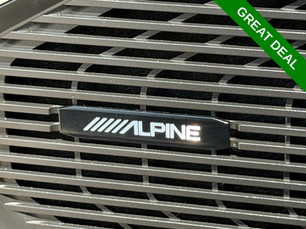 Used 2023 Jeep Wagoneer 4WD w/ Premium Group I image 31
