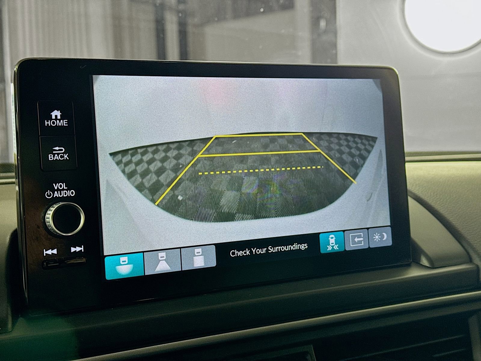 Used 2023 Honda Pilot Touring image 12