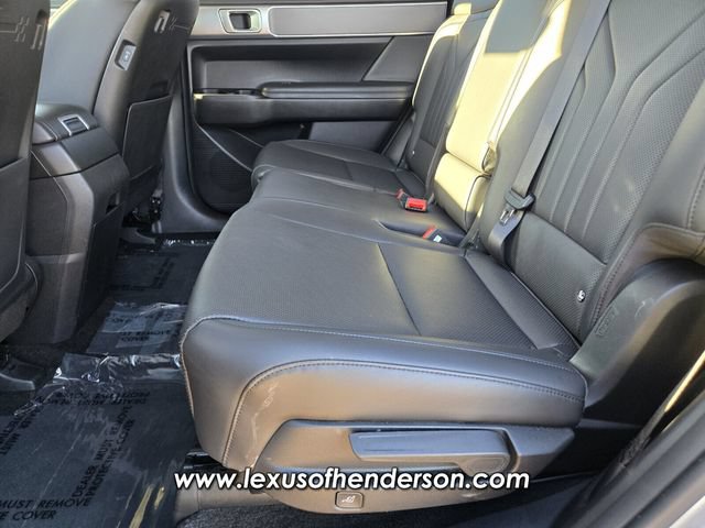 Used 2025 Hyundai Santa Fe SEL AWD/4WD image 11