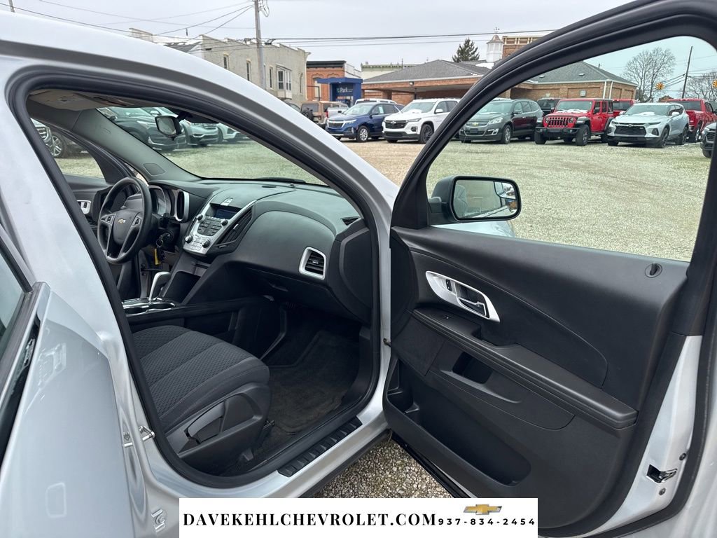 Used 2013 Chevrolet Equinox LS image 23