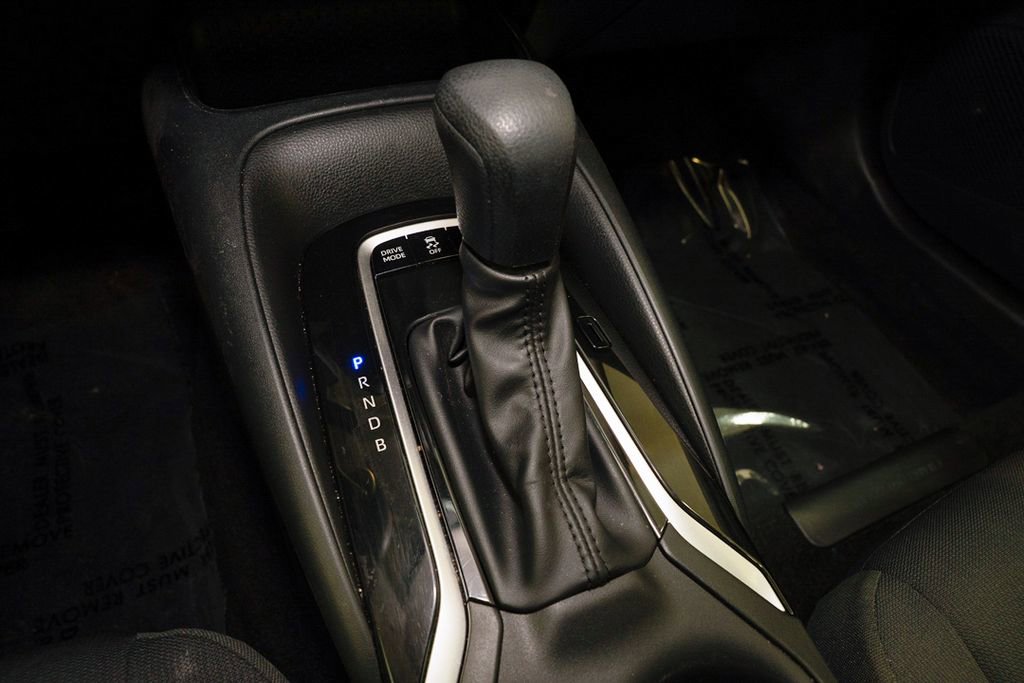 Used 2024 Toyota Corolla LE w/ LE Convenience Package image 16