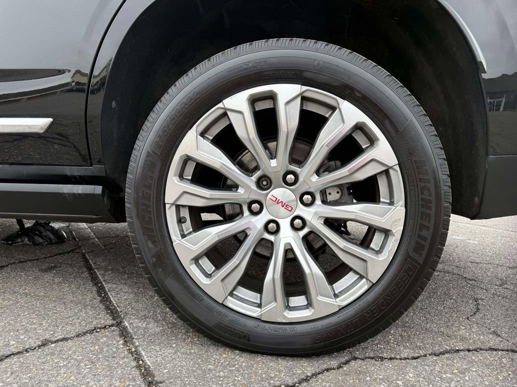 Used 2022 GMC Yukon Denali image 11