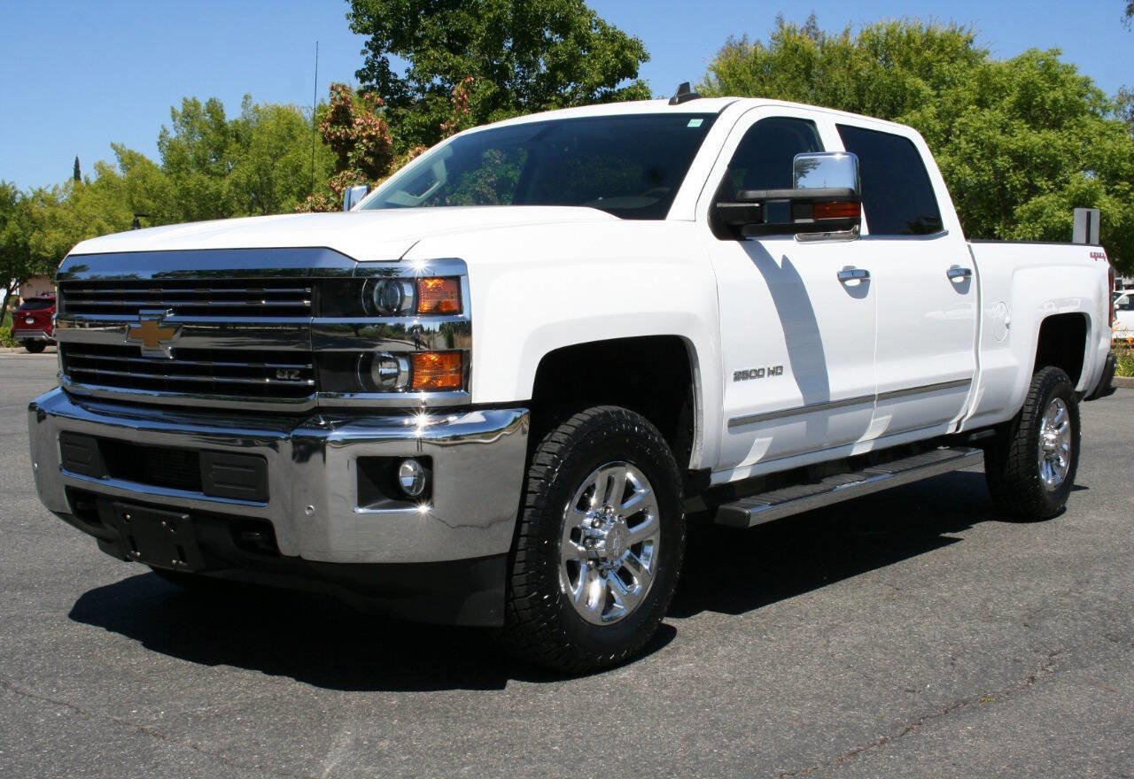Used 2015 Chevrolet Silverado 2500 LTZ w/ Duramax Plus Package AWD/4WD image 9