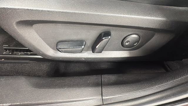 Used 2023 Mitsubishi Outlander SE image 11