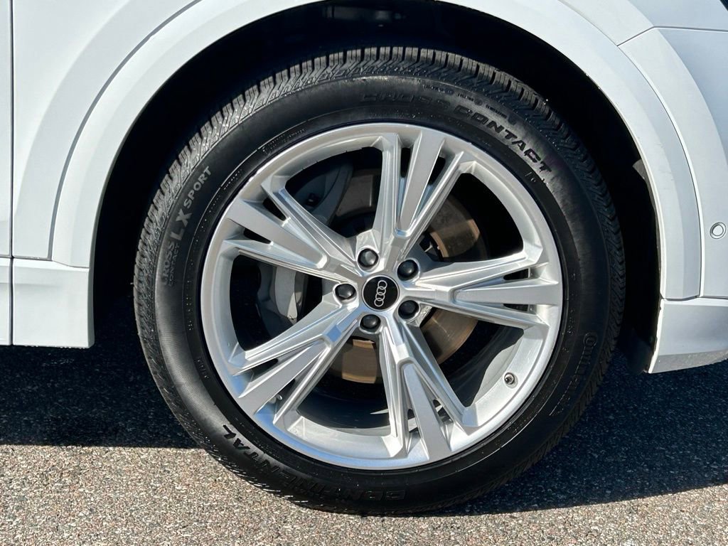 Used 2023 Audi Q8 Premium w/ Convenience Package image 41