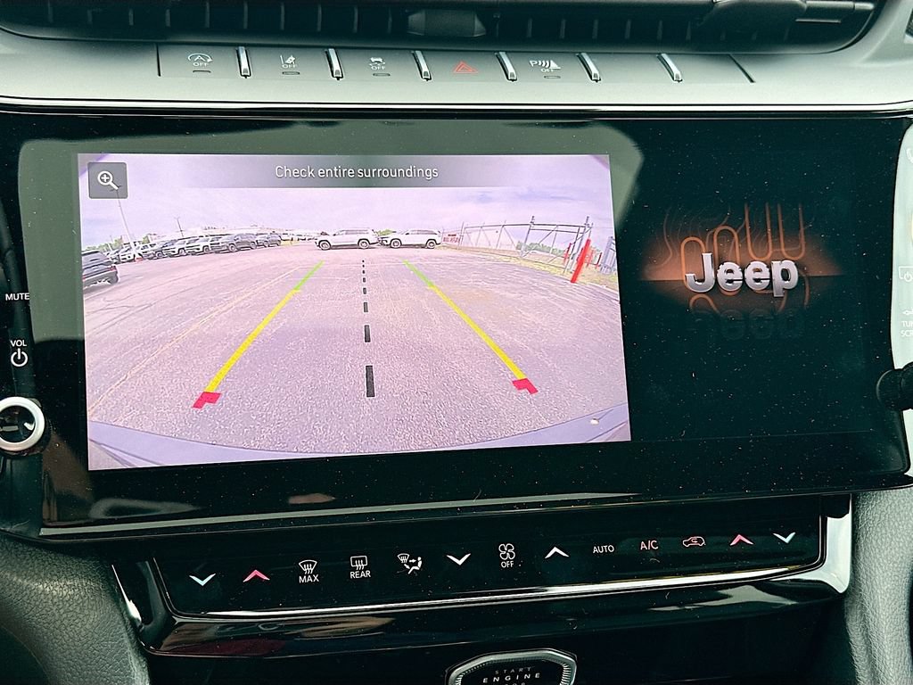 New 2026 Jeep Grand Cherokee Altitude AWD/4WD image 19