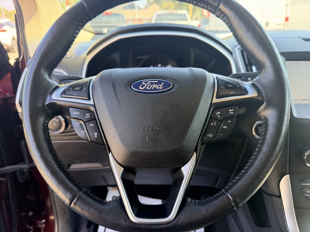 Used 2019 Ford Edge SEL w/ Equipment Group 201A AWD/4WD image 32