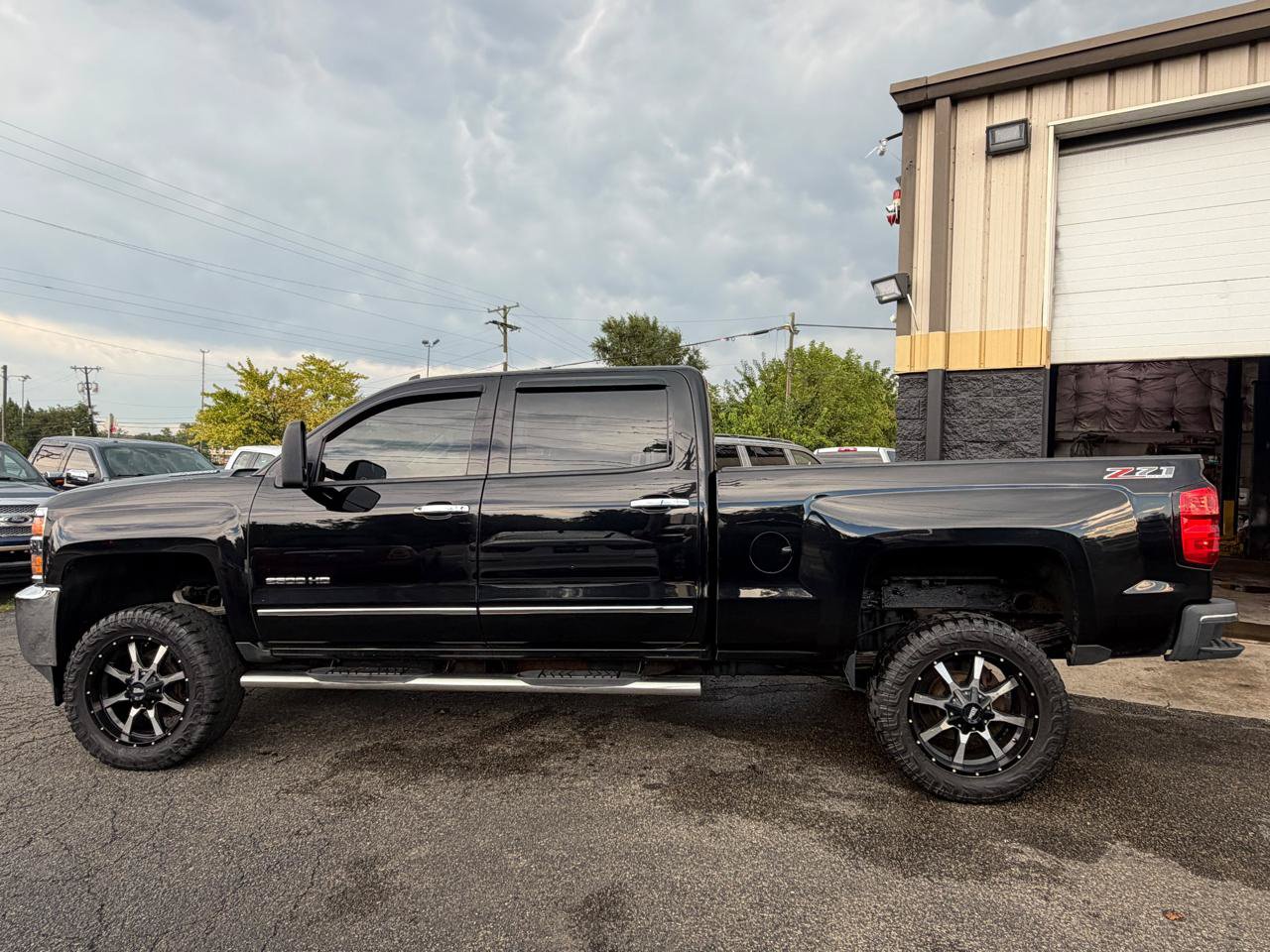 Used 2015 Chevrolet Silverado 2500 LTZ w/ Duramax Plus Package AWD/4WD image 2