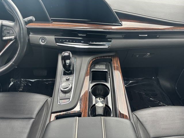 Used 2023 Cadillac Escalade Premium Luxury image 17