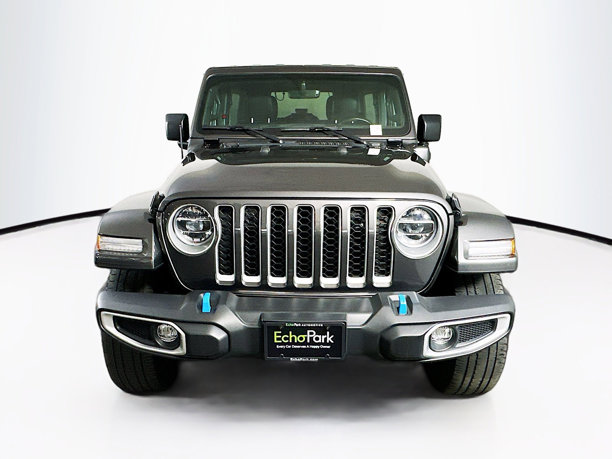 Used 2022 Jeep Wrangler Sahara image 2