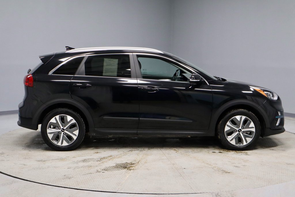 Used 2022 Kia Niro EX w/ Cold Weather Package image 7