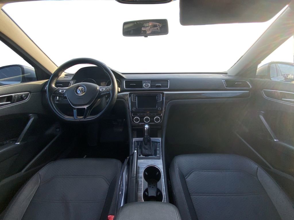 Used 2016 Volkswagen Passat 1.8T SE image 14