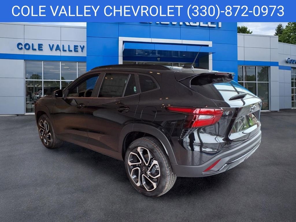 New 2026 Chevrolet Trax RS w/ Driver Confidence Package FWD image 3