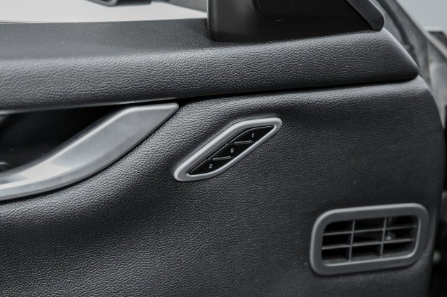 Used 2016 Maserati Ghibli RWD image 45