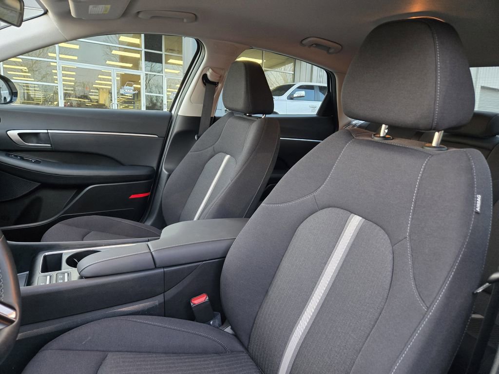 Certified 2025 Hyundai Sonata SEL image 9