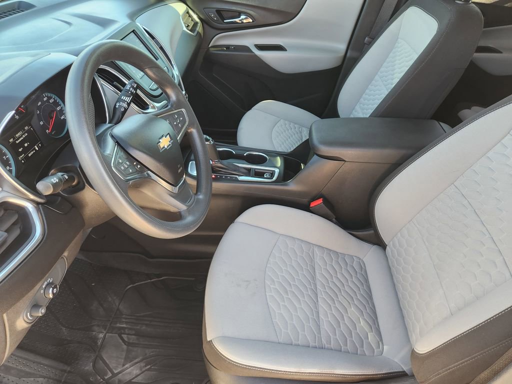 Used 2020 Chevrolet Equinox LS w/ LS Convenience Package image 16