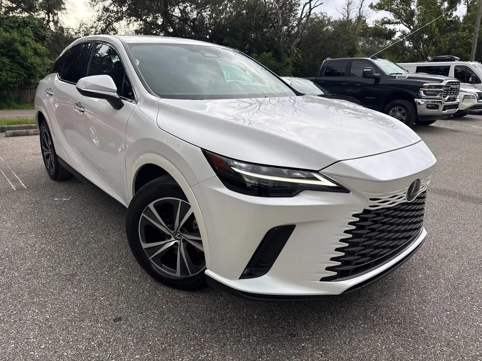 Used 2025 Lexus RX 350 FWD w/ Accessory Package (K3) image 5