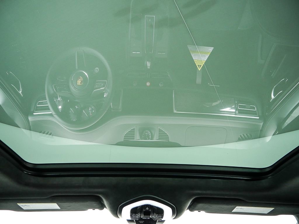 New 2026 Porsche Macan GTS image 23