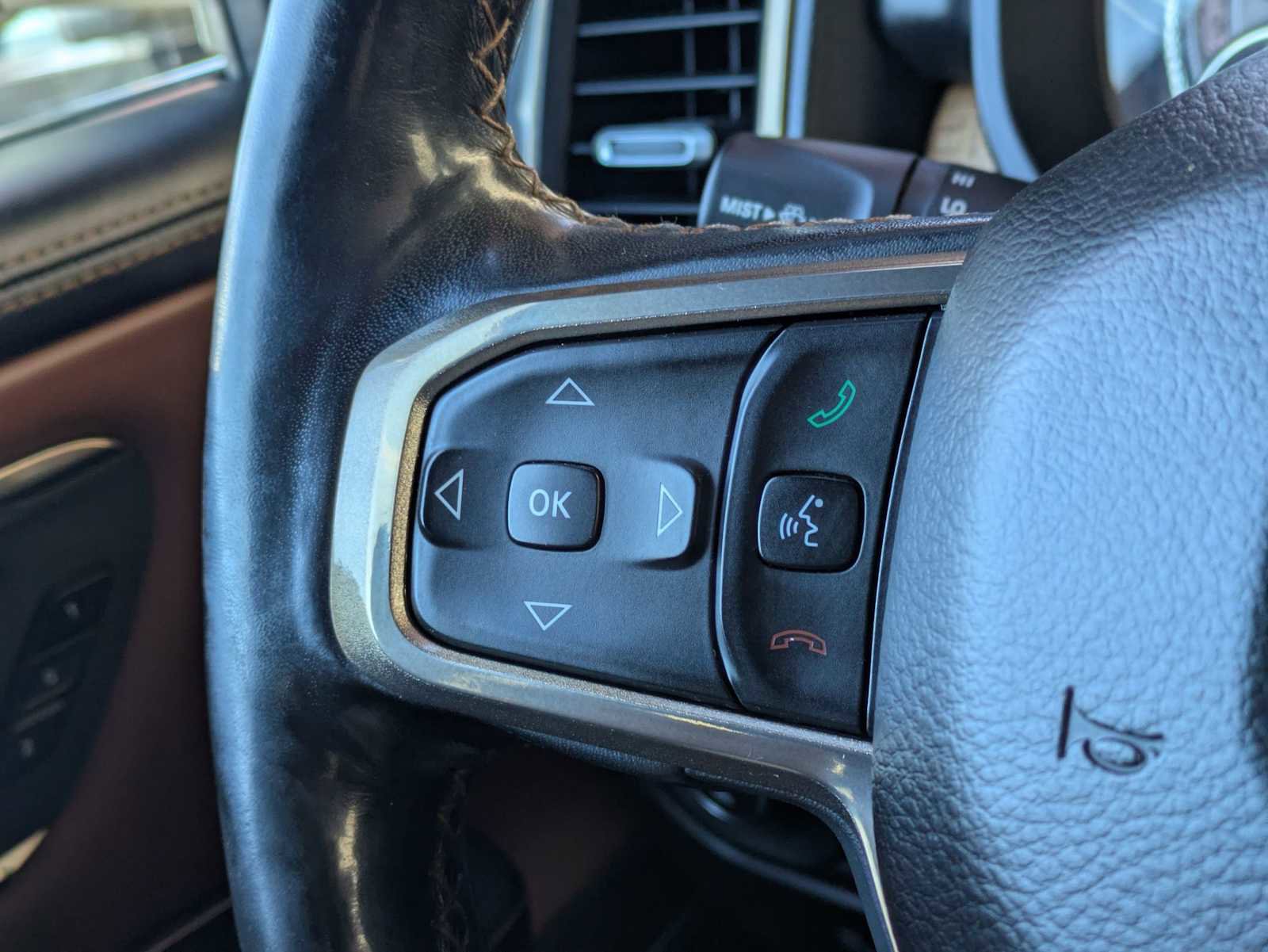 Used 2019 RAM 1500 Laramie Longhorn image 25