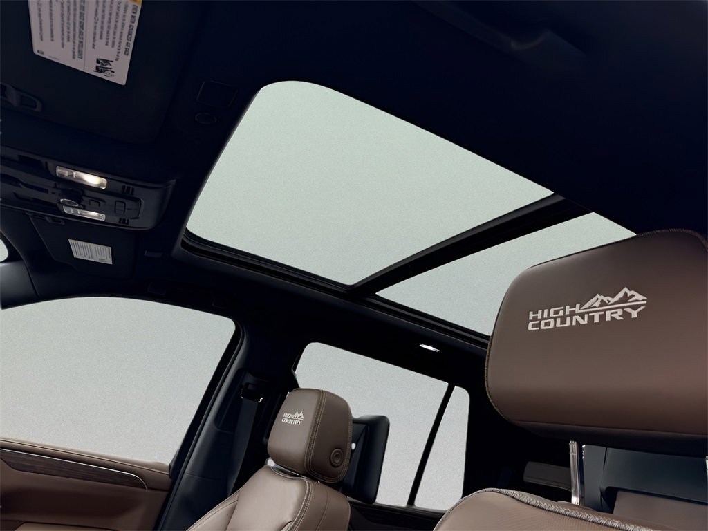 Used 2023 Chevrolet Tahoe High Country w/ Advanced Technology Package image 31