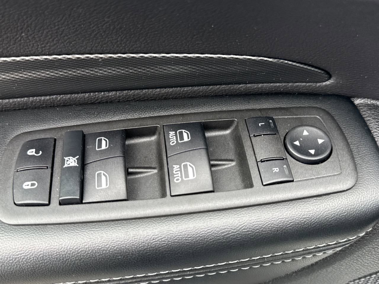 Used 2022 Dodge Durango GT image 16