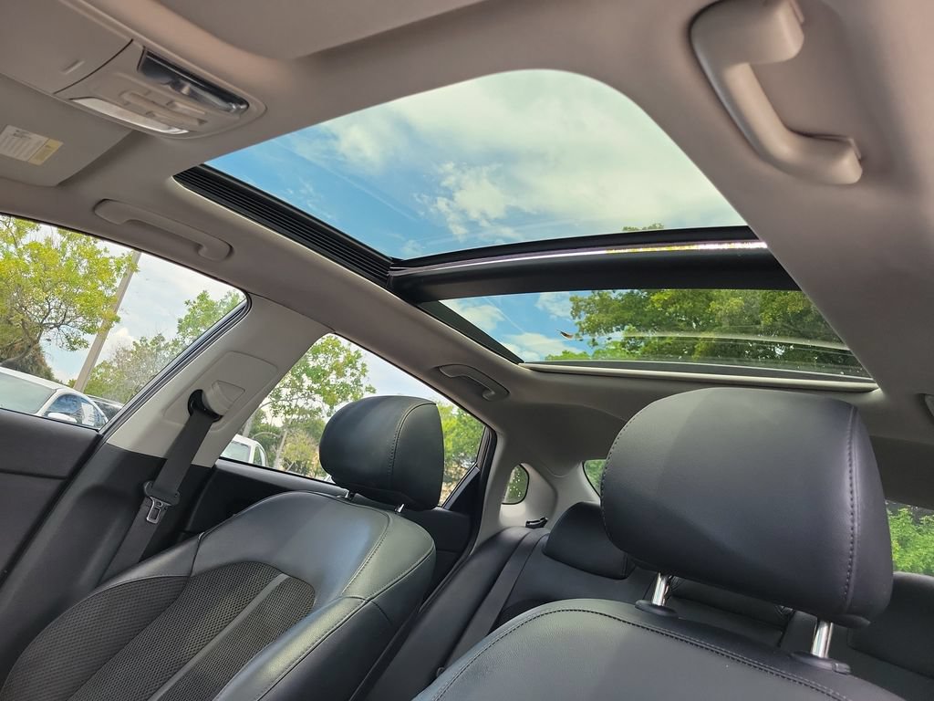 Used 2019 Kia Optima S w/ S Panoramic Sunroof Package FWD image 29