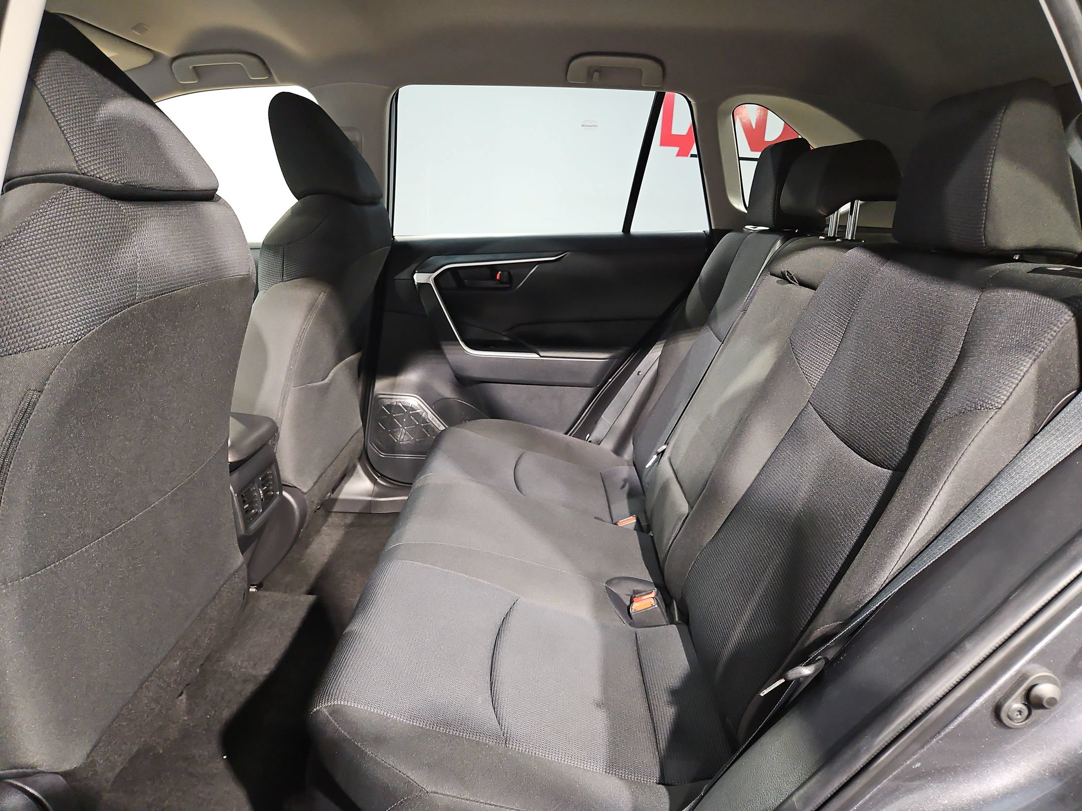 Certified 2025 Toyota RAV4 LE AWD/4WD image 34