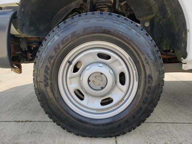 Used 2011 Ford F350 XL w/ Skid Plate Pkg image 27