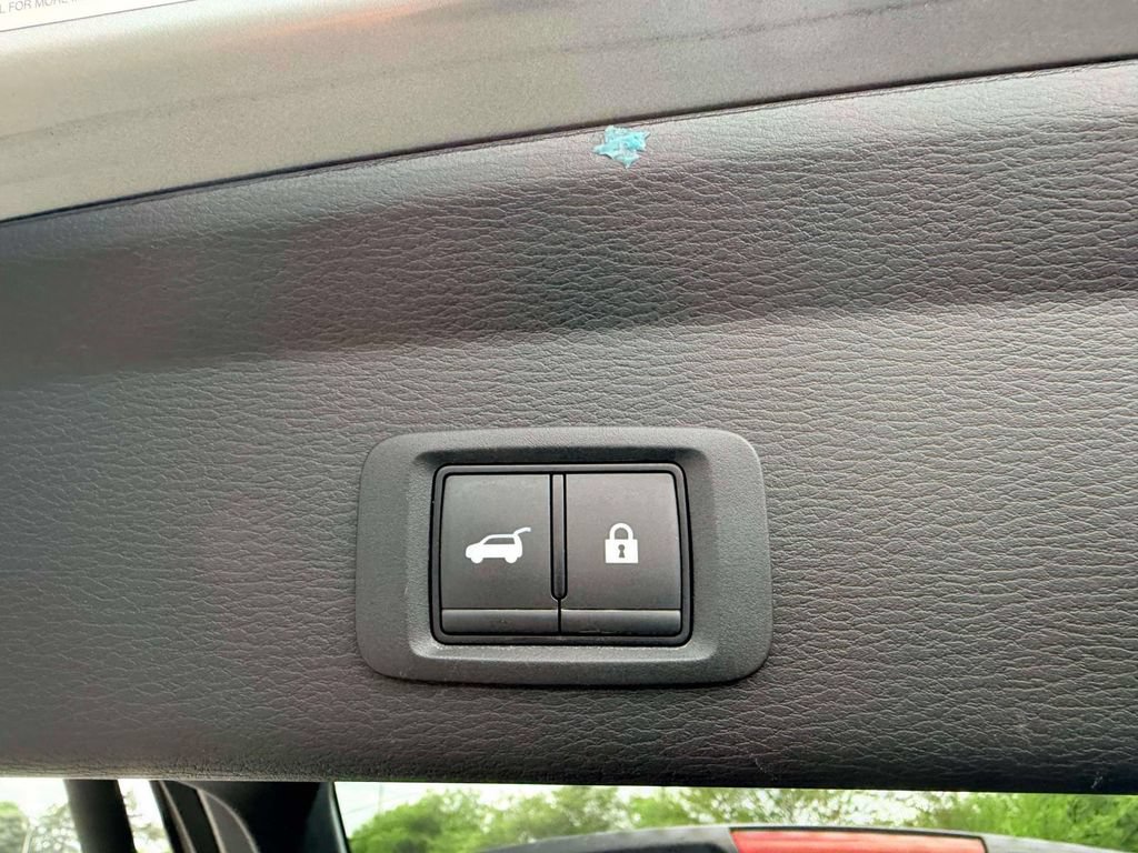 Used 2024 Mitsubishi Outlander SE AWD/4WD image 12