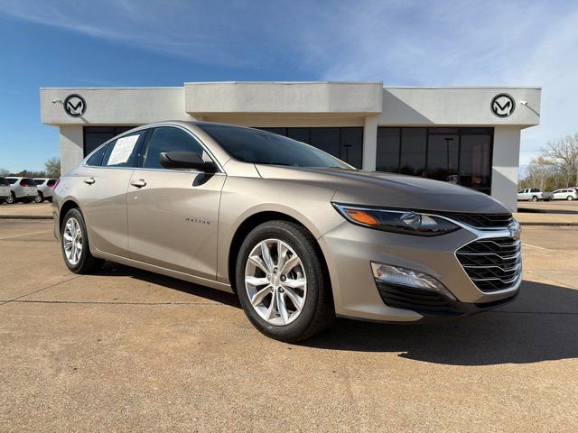 Used 2024 Chevrolet Malibu LT image 3