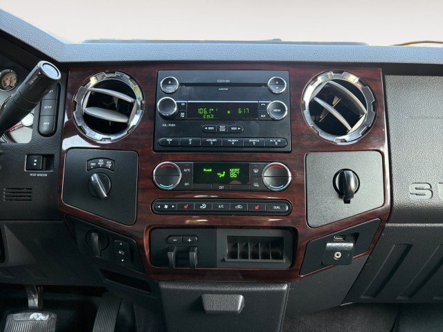 Used 2010 Ford F350 4x4 Crew Cab Super Duty image 6