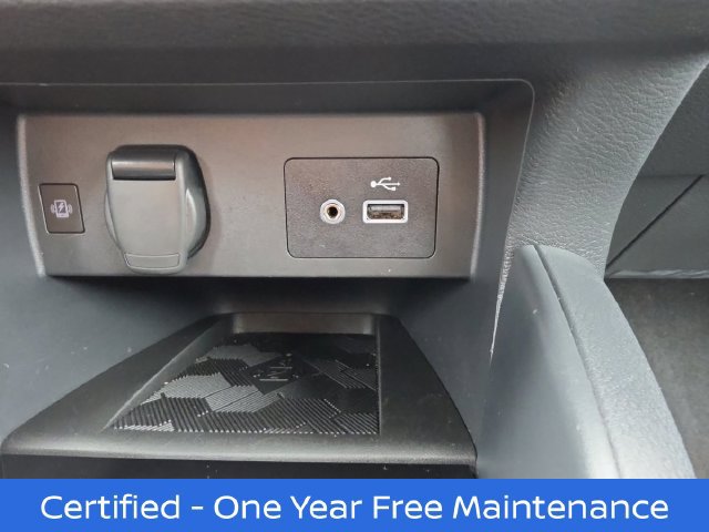 Certified 2025 Nissan Versa SV w/ Trunk Package FWD image 6