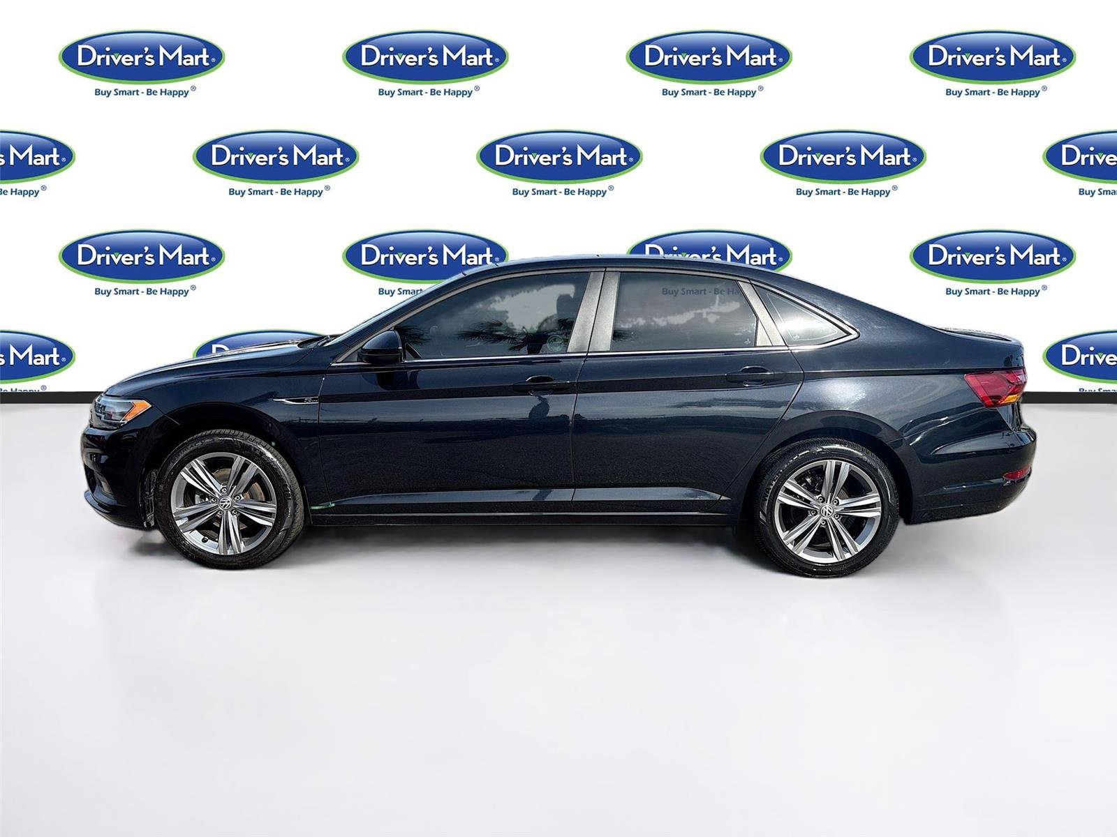 Used 2019 Volkswagen Jetta R-Line w/ R-Line Cold Weather Package image 4