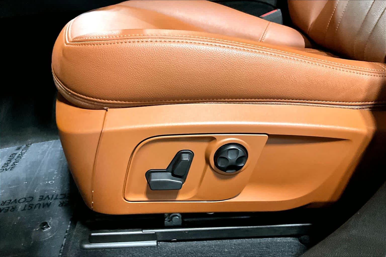 Used 2019 Maserati Levante AWD/4WD image 15